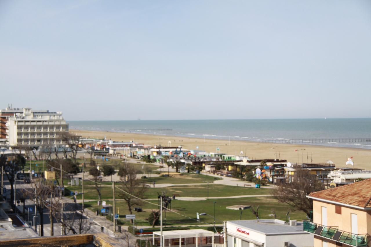 Hotel Venus Rimini Buitenkant foto