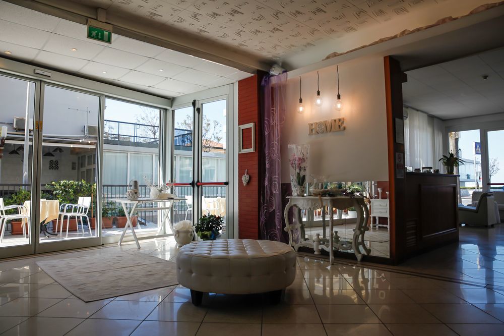 Hotel Venus Rimini Buitenkant foto
